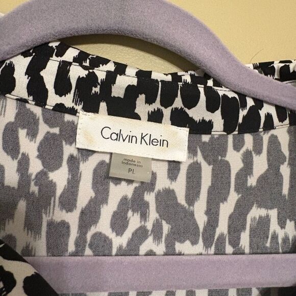 Calvin Klein Black White Animal Print Gold Button Down Blouse Petite Large - Picture 8 of 10